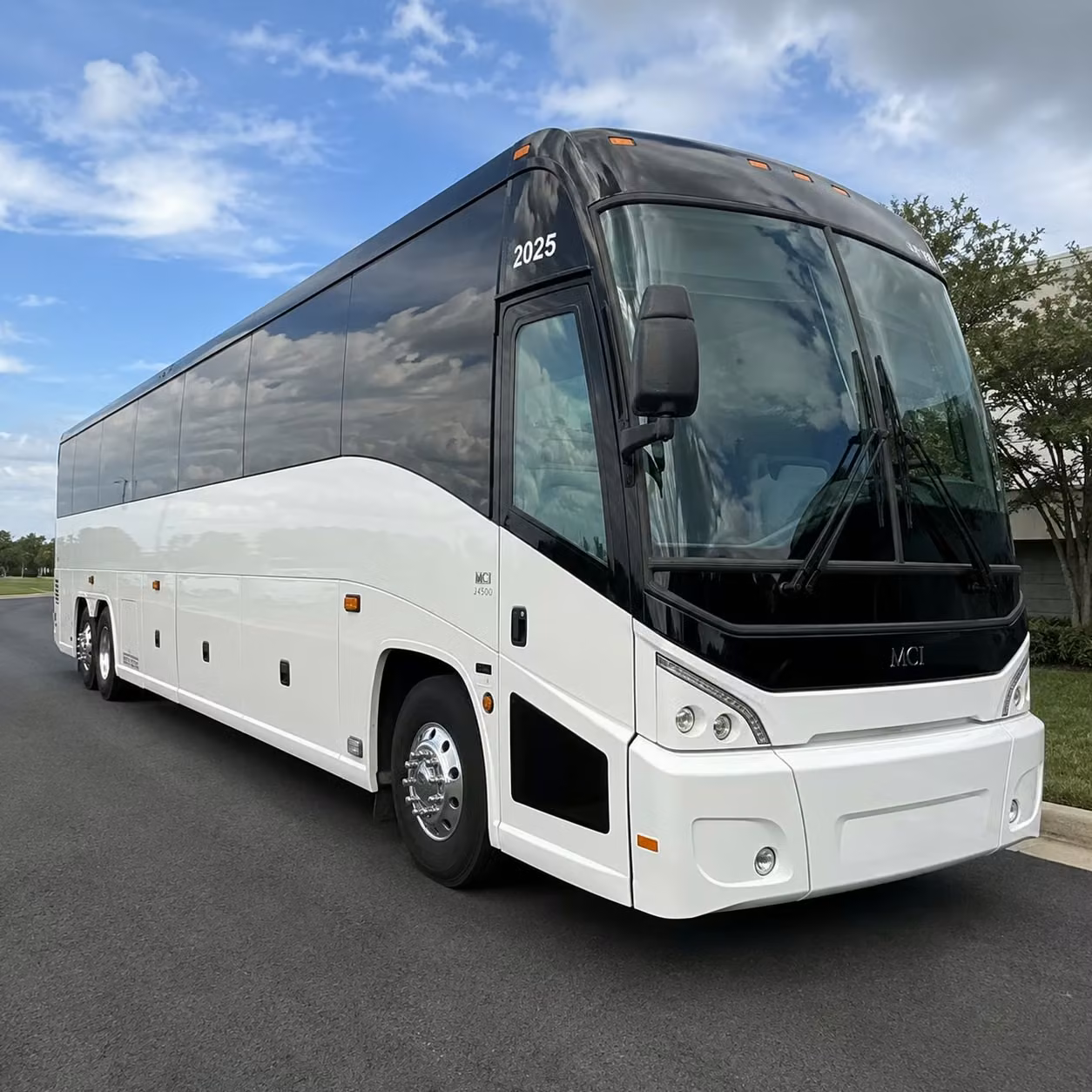 corporate employee shuttle services along colorado springs busiest commuter corridors